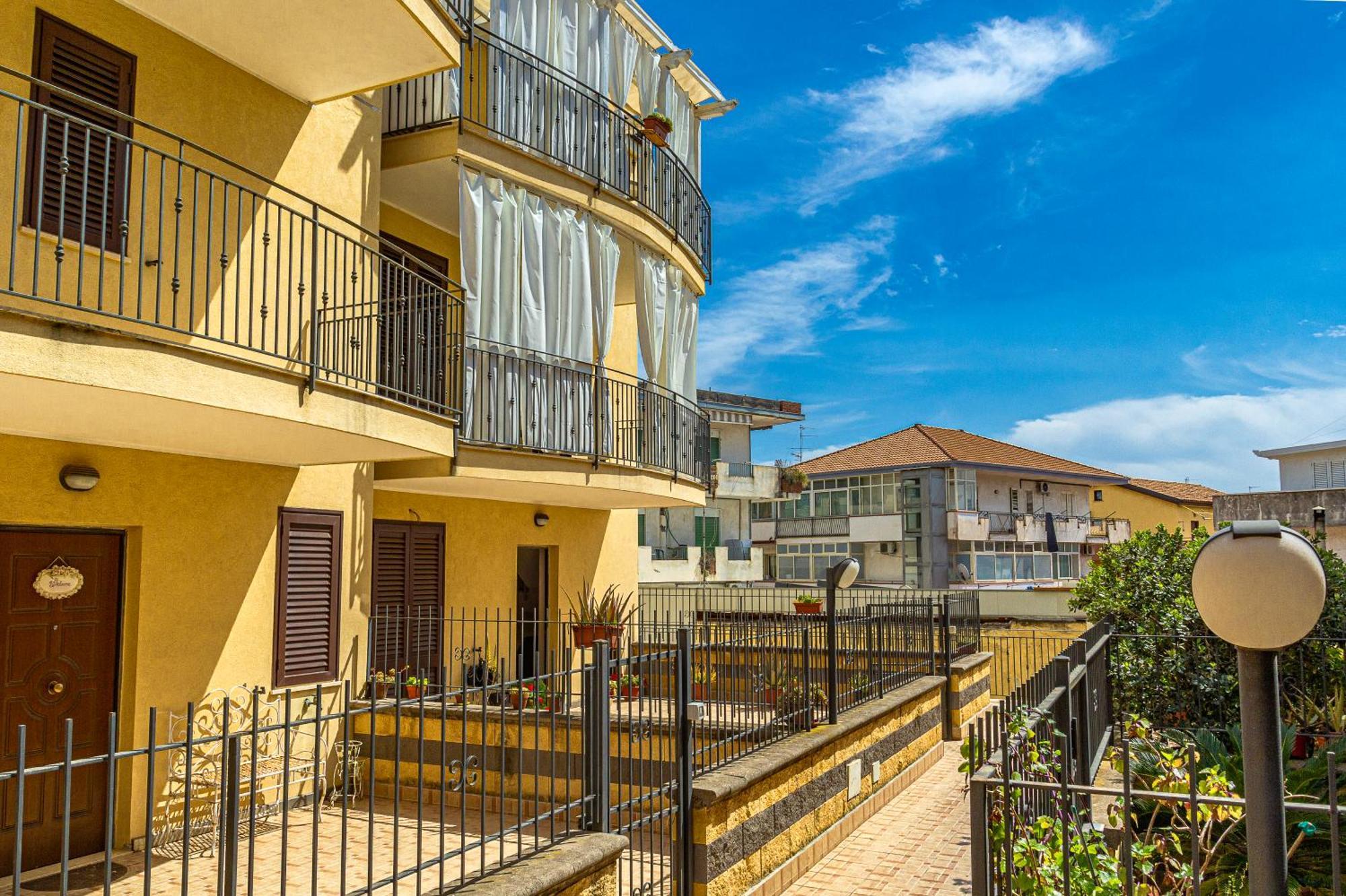 Villetta Desiderio Apartment Giardini Naxos Exterior photo