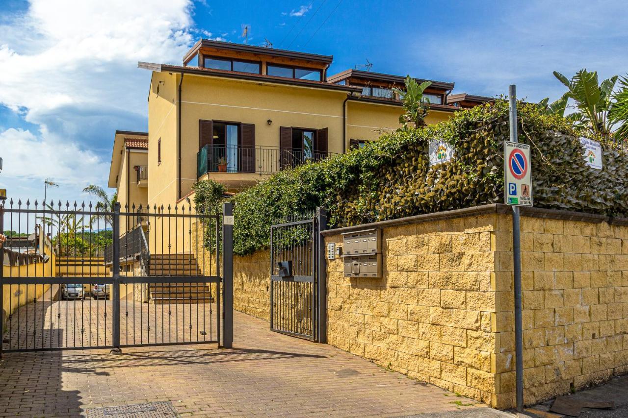 Villetta Desiderio Apartment Giardini Naxos Exterior photo